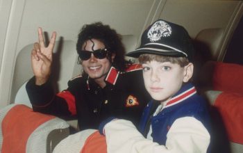 Сиквел фільму “Залишаючи Неверленд” про Майкла Джексона вийде на британському телебаченні