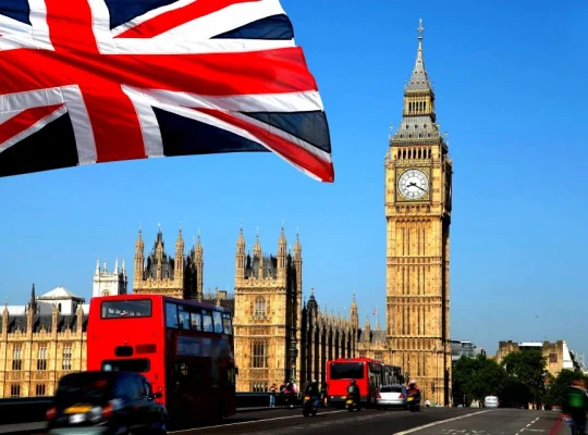 Очільниця мінфіну Великої Британії заявила, що країна не вводитиме мита у відповідь на дії США