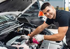 потрібні працівники ,механік та маляр – підгототовщик