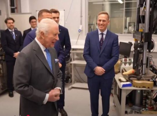 Король Великої Британії Чарльз ІІІ поспілкувався з хірургом реабілітаційного центру Unbroken