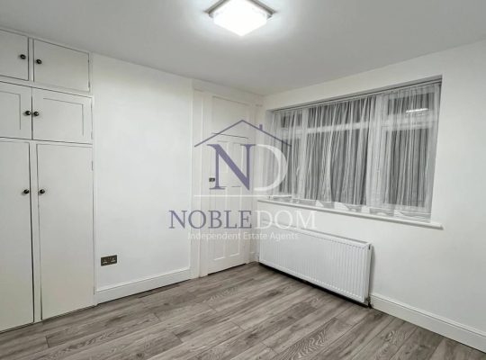 3 Bedroom End of Terrace House 🇬🇧