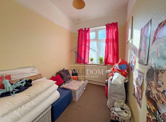 3 Bedroom Terraced House