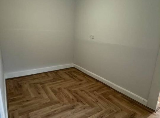 1 bed flat with garden