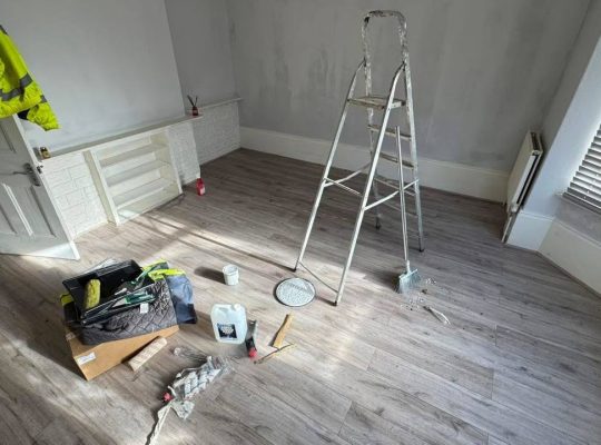 3 bedroom flat with garden