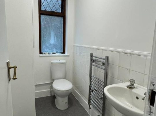 3 Bed house with garden