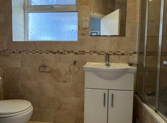 2 Bedroom Flat 🇬🇧