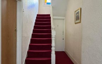 1 Bedroom Flat with Garden