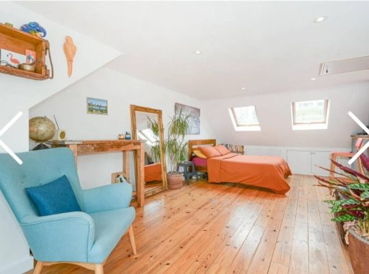 4 Bedroom End Terrace