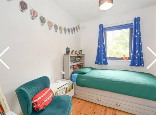 4 Bedroom End Terrace