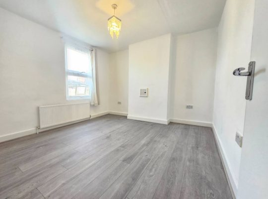 2 Bedroom Flat