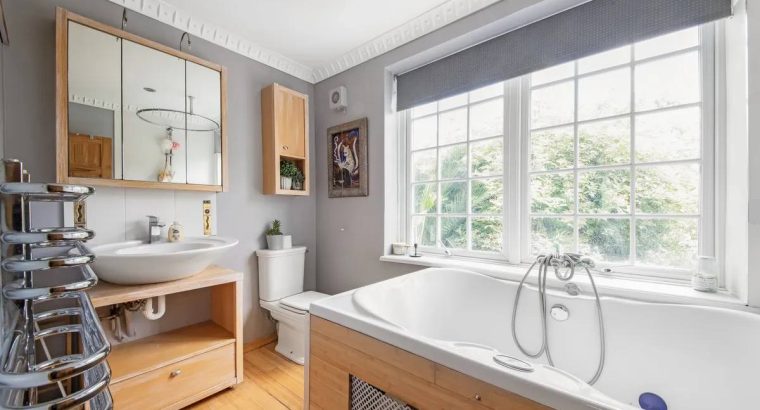 3 bed terraced house