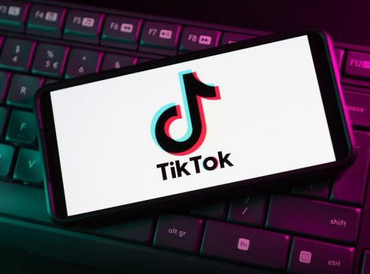 Британія розпочала розслідування щодо TikTok через обробку персональних даних дітей
