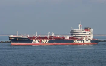 У Британії заарештували капітана судна, яке врізалося в нафтовий танкер у Північному морі. Він є громадянином РФ