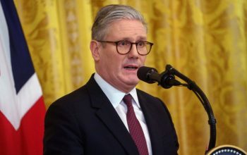 Politico: Стармер зіграв велику роль у налагодженні відносин Києва і Вашингтона, а його радник брав участь у мирному плані