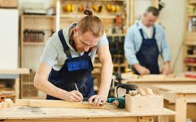 Работа для плотника .