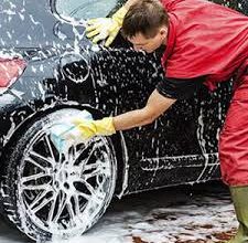 Робота в автосалоні