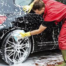 Робота в автосалоні