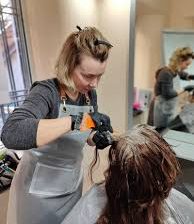 Требуется мастер универсал парикмахер