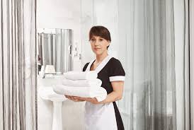 Шукаємо покоївку в готель