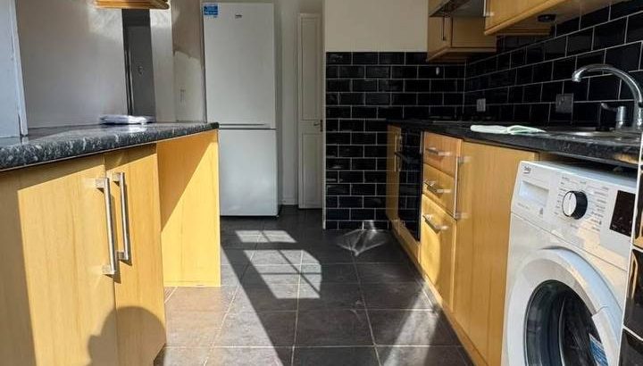 4 bed house with Garden