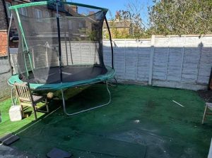 3 Bed flat with garden