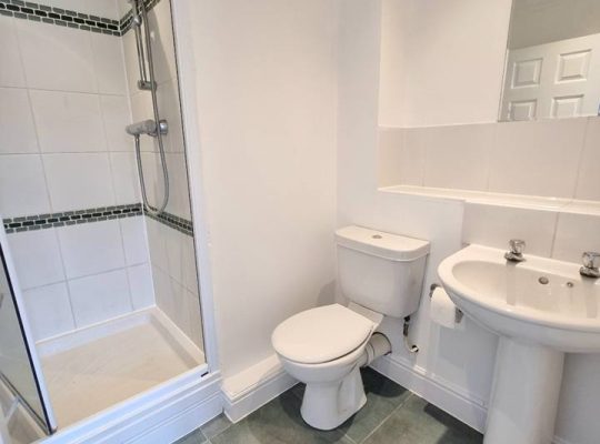 2 bedroom flat