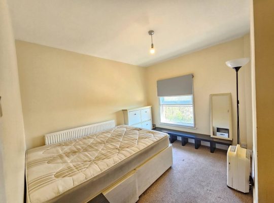 2 bedroom flat