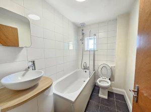 2 bedroom flat