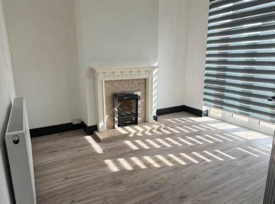 4 Bed house with garden