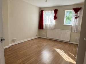 3 Bed Flat with garden